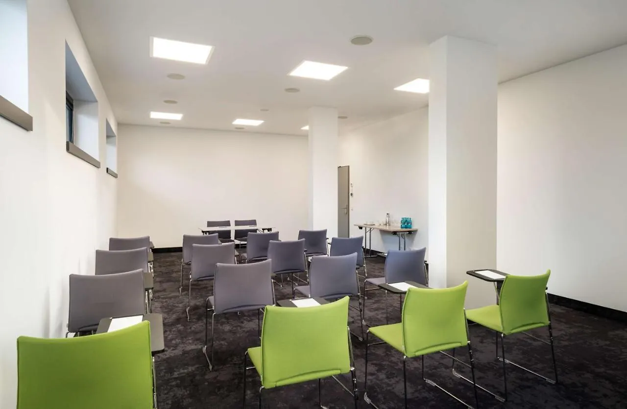 Elaya Hotel Kevelaer 3*,